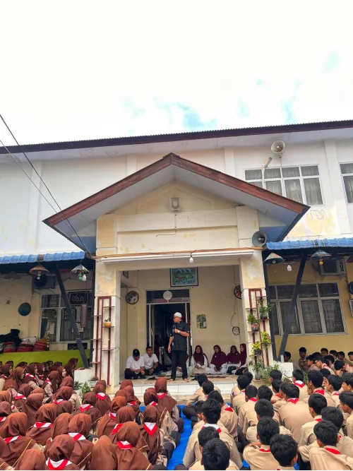 Sambut Ujian Kelulusan, SMP Negeri 3 Banda Aceh Gelar Tausiyah dan Doa Bersama