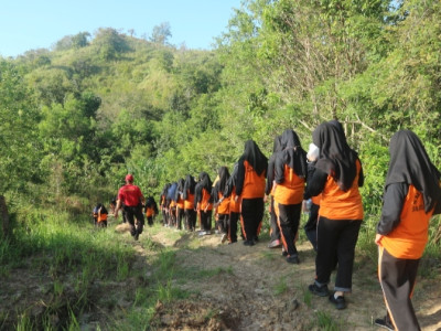 SMP NEGERI 3 BANDA ACEH ADAKAN SEKOLAH ALAM TERBUKA BERSAMA SPN POLDA ACEH